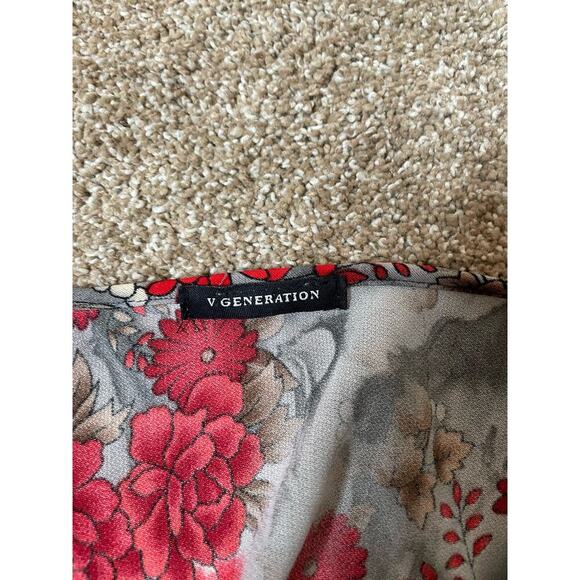 V Generation top blouse stretch gray maroon asymmetrical hem trumpet sleeve SZ S - Picture 6 of 8